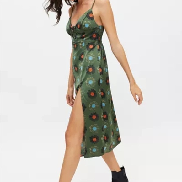 Urban Outfitters Mariah Green Floral Satin Slip Dress Side Slit - Picture 2 of 7